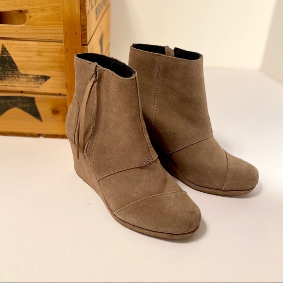 toms desert wedge bootie